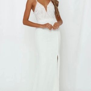 COME ALIVE MAXI DRESS WHITE